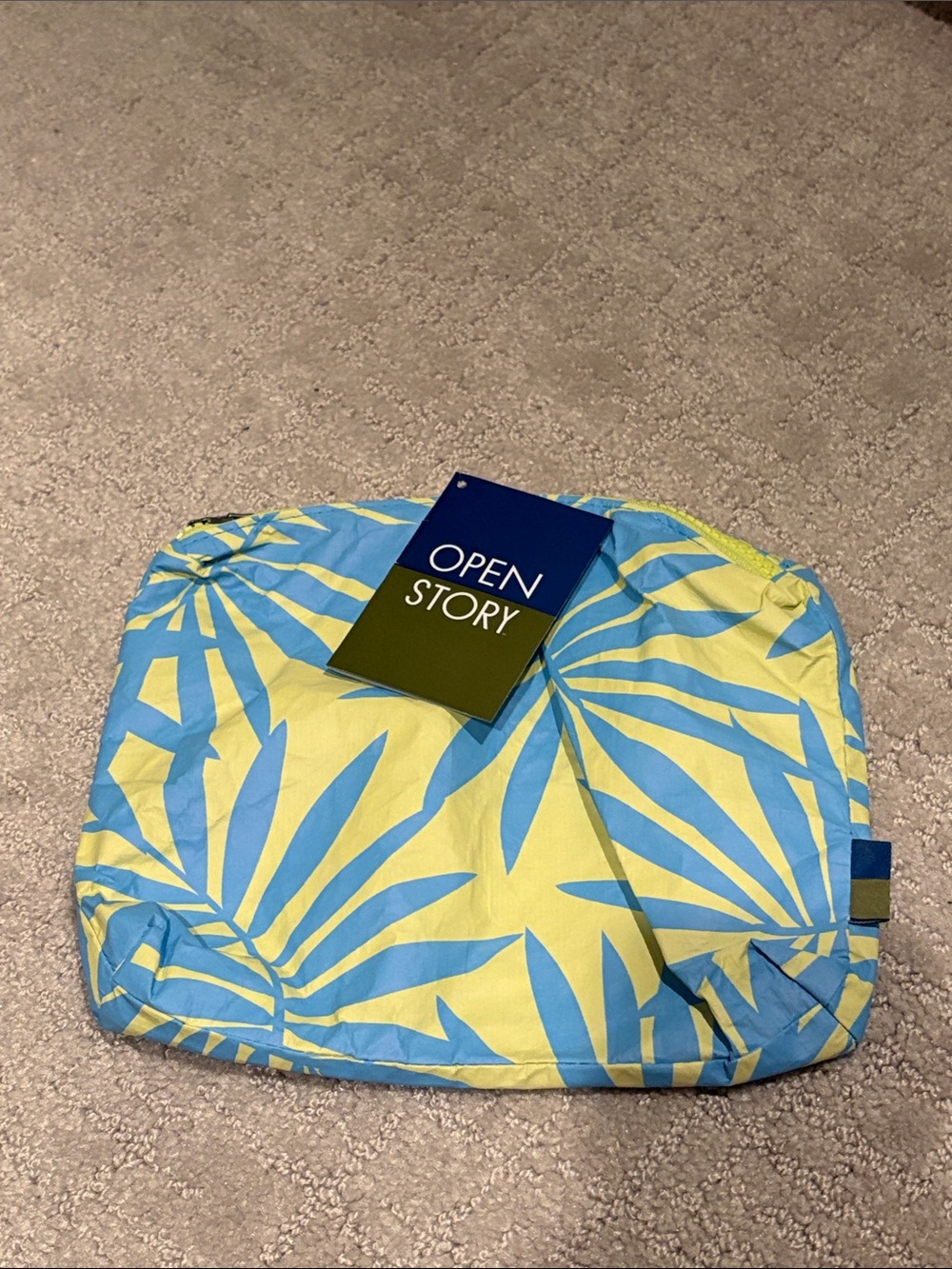 Open Story Water Resistant Pouch